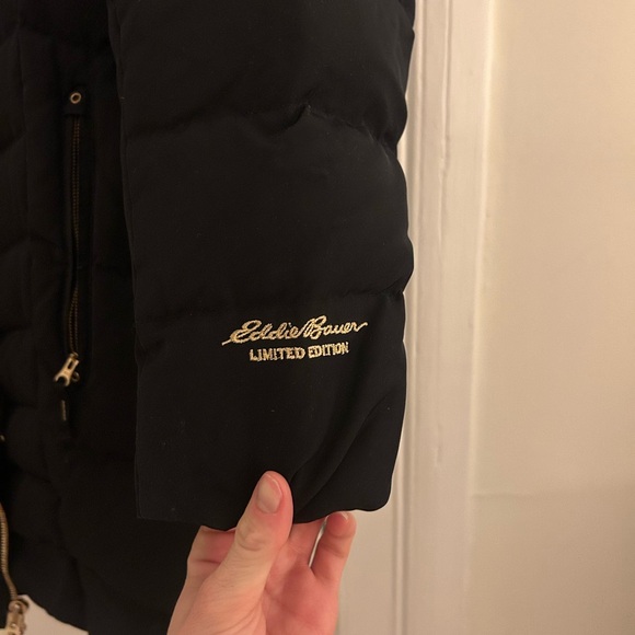Eddie Bauer Women's Limited edition Sun Valley Down Hooded Parka. Size M - Picture 4 of 9